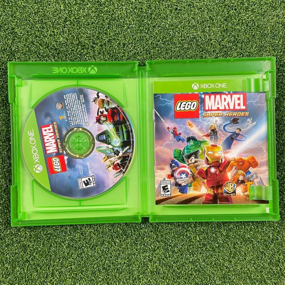 Lego Marvel Heroes (Microsoft Xbox One, 2013) Complete with Manual